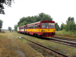 Motorový vlak v čele s vozem 810 271-7 právě dorazil do Tovačova   Foto: Rosťa Kolmačka