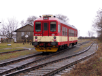 Před cestou zpět do Kojetína byl motorový vůz 842 019-2 ještě jednou zdokumentován na nádraží v Tovačově   Foto: Rosťa Kolmačka