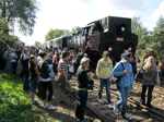 Jízdy parních vlaků se v Tovačově vždy setkávají s velkým zájmem veřejnosti, jak dokazuje i snímek z   Foto: Stanislav Plachý