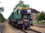 Skupinové foto vlakového doprovodu s "Hektorem" 721 555-1 vzniklo na nádraží v Tovačově   Foto: Martin Benáček