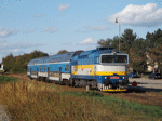 "Brejlovec" 750 333-7 zastavil s výlovovým zvláštním vlakem do Kojetína v Lobodicích   Foto: David Maštalíř